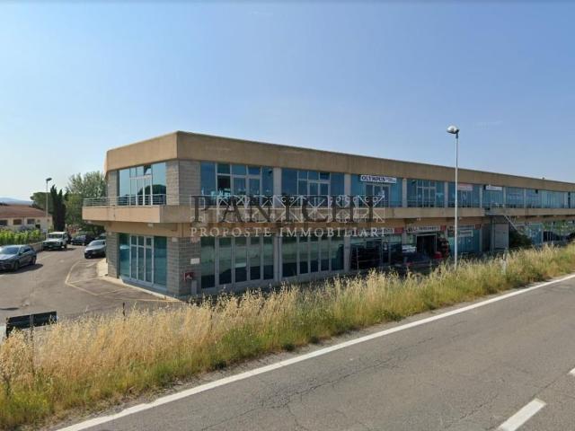 Locale in vendita di 170 m²