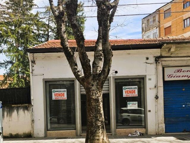 Locale in vendita di 170 m² in Via Guglielmo Marconi, 13