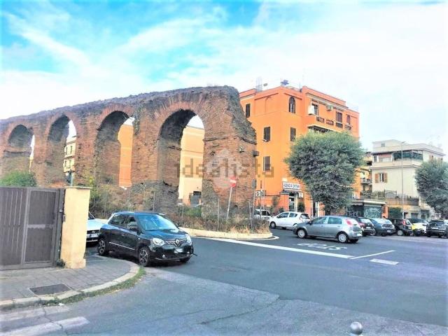 Locale in vendita di 170 m² in Via delle Mimose