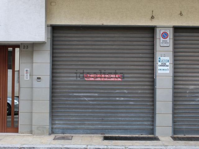 Locale in vendita di 170 m² in Via Monte Sabotino