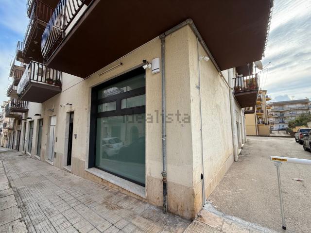 Locale in vendita di 170 m² in Via Santissimo Salvatore, 290