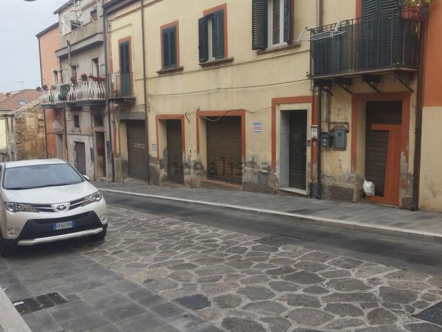Locale in vendita di 170 m² in Via Scesa del Gesù