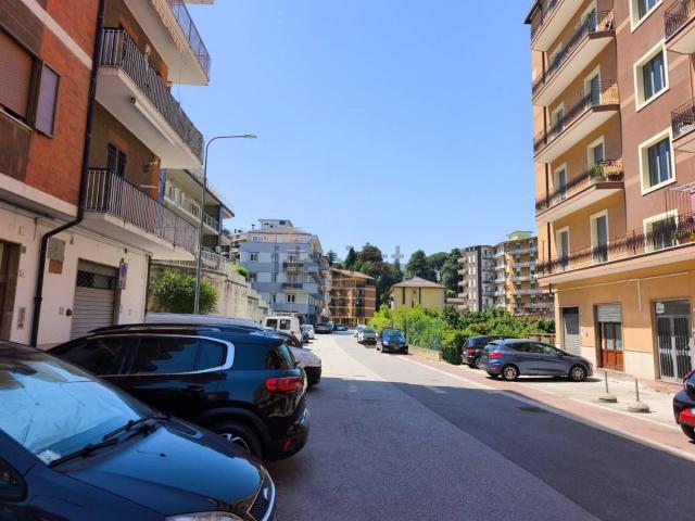 Locale in vendita di 170 m² in Via Paolo IV Carafa