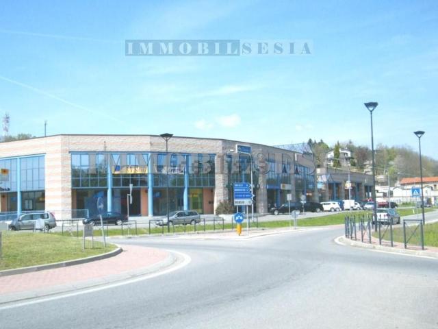 Locale in vendita di 170 m² in Via Torino, 1