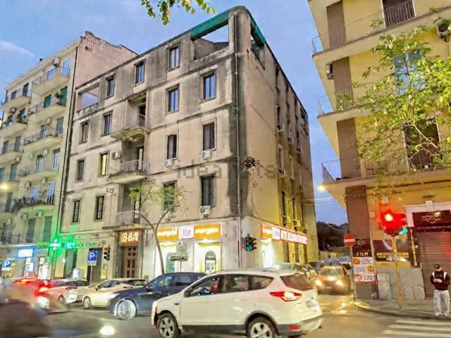 Locale in vendita di 170 m² in Viale Mario Rapisardi, 67