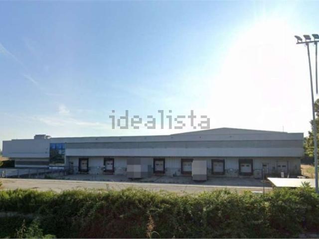 Locale in vendita di 17170 m² in Strada Rovigana