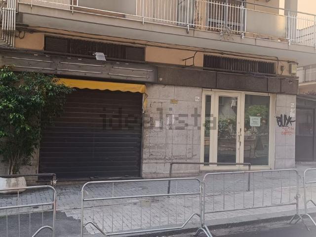 Locale in vendita di 171 m² in Via Ardizzone Gioeni