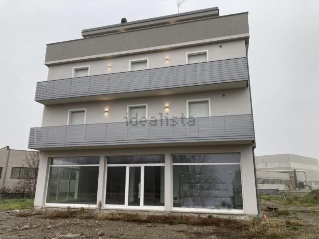 Locale in vendita di 175 m²