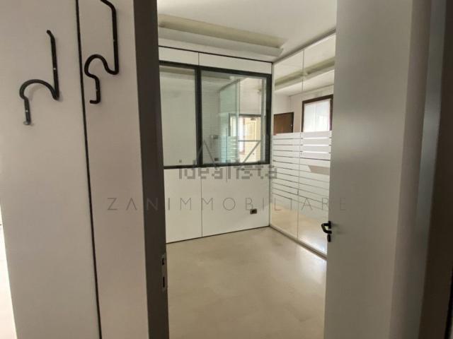 Locale in vendita di 175 m²