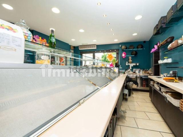 Locale in vendita di 175 m² in Via del Porto, 118