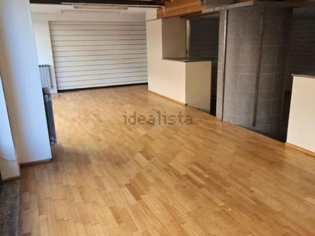 Locale in vendita di 175 m² in Via Fauro Ruggero