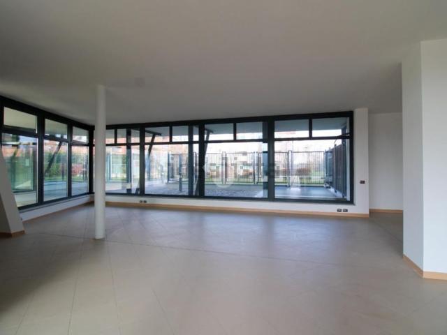 Locale in vendita di 175 m² in Via Trieste, 13