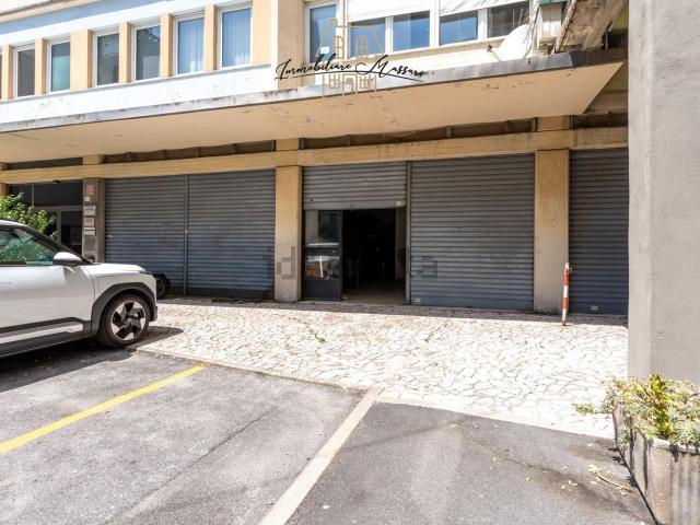 Locale in vendita di 175 m² in Via XXIV Maggio, 353