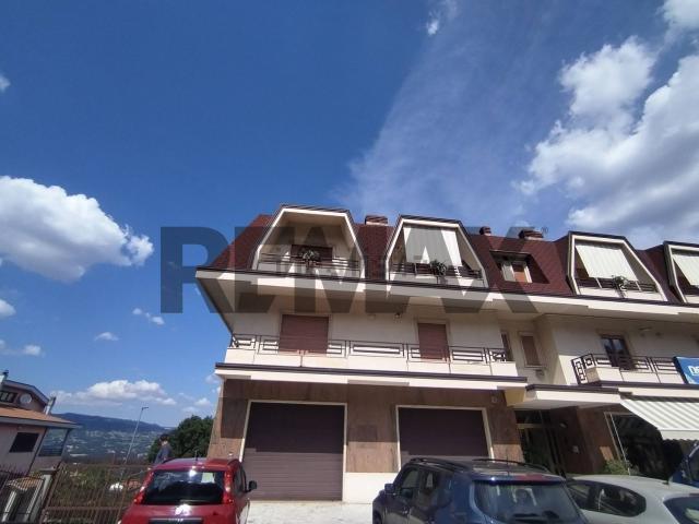 Locale in vendita di 176 m²
