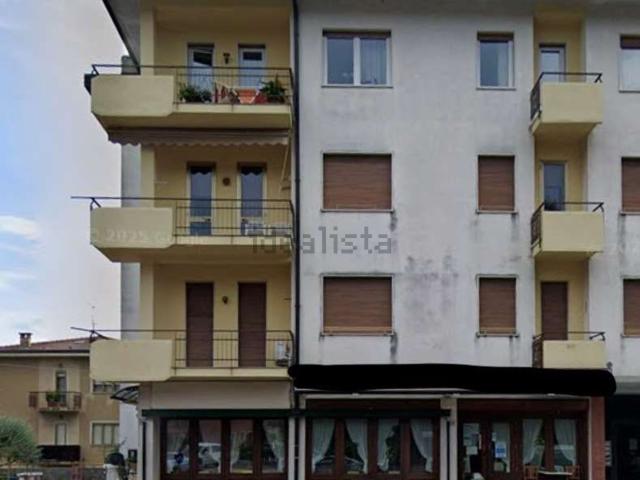 Locale in vendita di 176 m² in Viale Vittorio Emanuele II°, 152