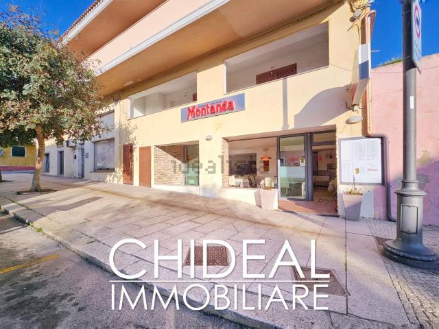 Locale in vendita di 177 m² in Via Angioy, 59