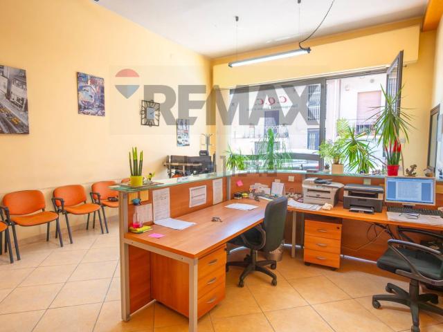 Locale in vendita di 177 m² in Via Principe di Piemonte, 181