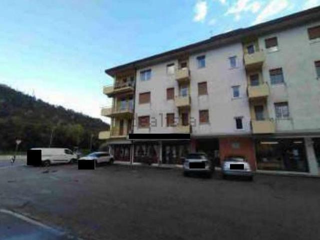 Locale in vendita di 177 m² in Viale Vittorio Emanuele II°