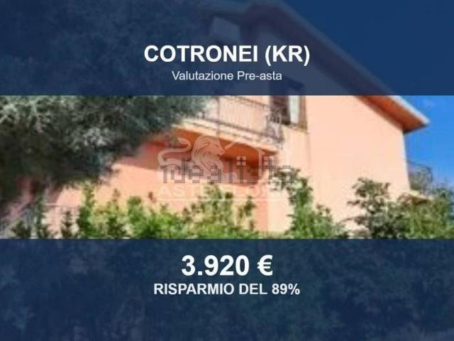 Locale in vendita di 178 m² in Via Carusa, 2