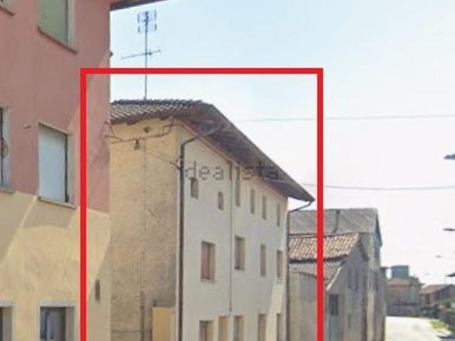 Locale in vendita di 179 m² in Via Latisana, 7