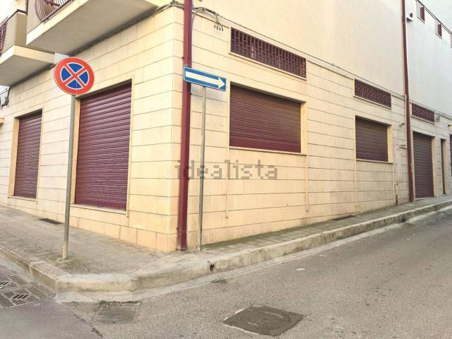 Locale in vendita di 180 m²