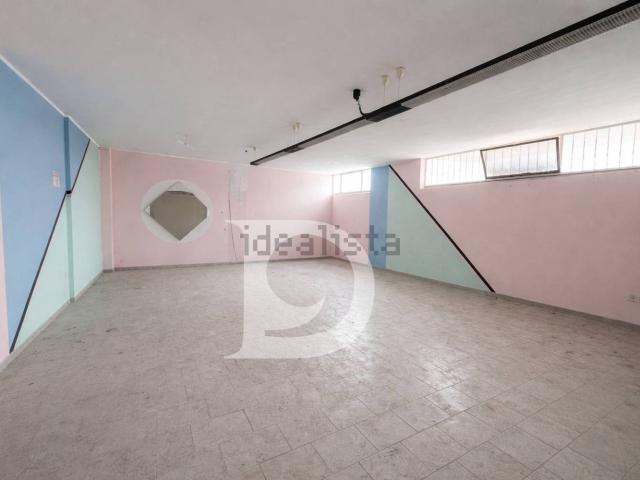 Locale in vendita di 180 m² in Via Cesare Balbo