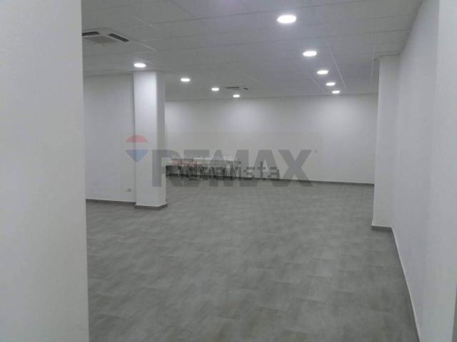 Locale in vendita di 180 m² in Via Antonio de Viti de Marco, 13