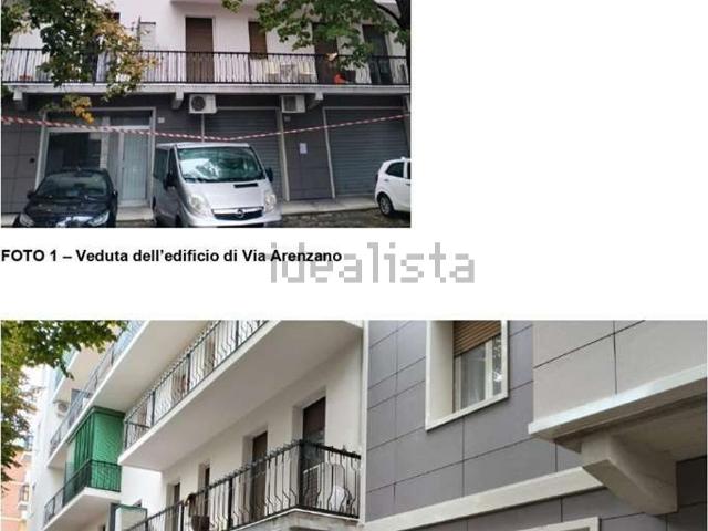 Locale in vendita di 180 m² in Via Arenzano, 33
