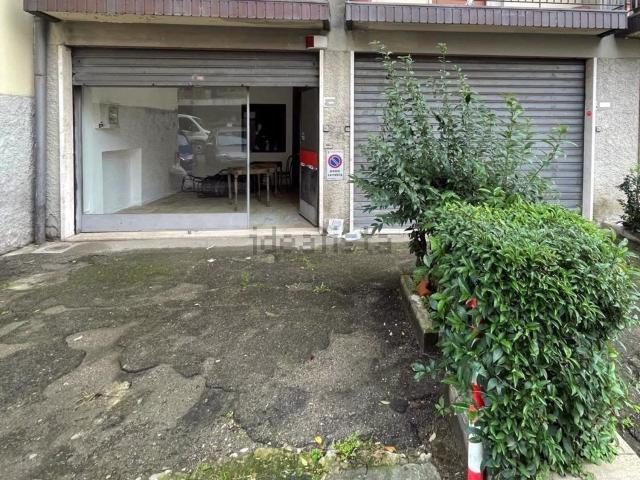Locale in vendita di 180 m² in Via Ruggero Bardazzi