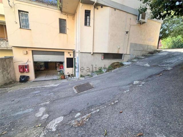Locale in vendita di 180 m² in Viale Francesco Redi, 203
