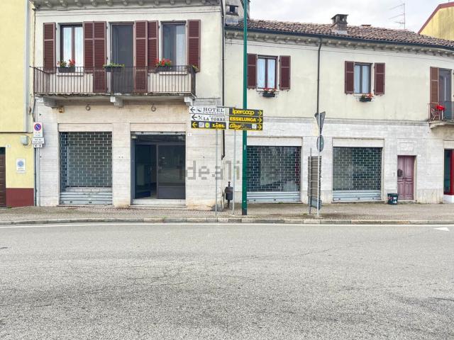 Locale in vendita di 180 m² in Piazza brigata casale