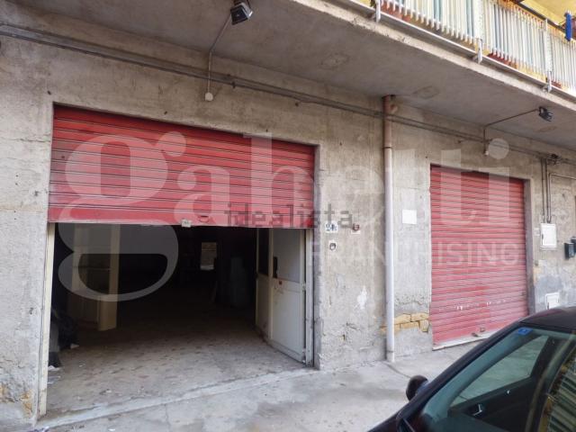 Locale in vendita di 181 m² in Via N. Macchiavelli, 24