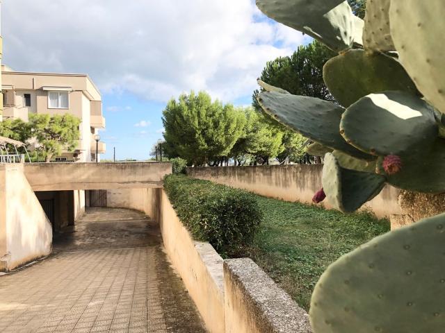 Locale in vendita di 182 m² in Via Ludovico Ariosto