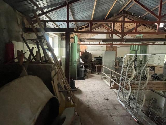 Locale in vendita di 183 m² in Via Prestipaola, 58