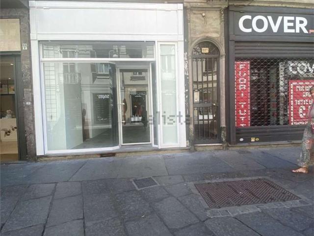 Locale in vendita di 185 m² in Via Giuseppe Garibaldi, 11