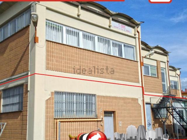 Locale in vendita di 185 m² in Via Fratelli Cervi