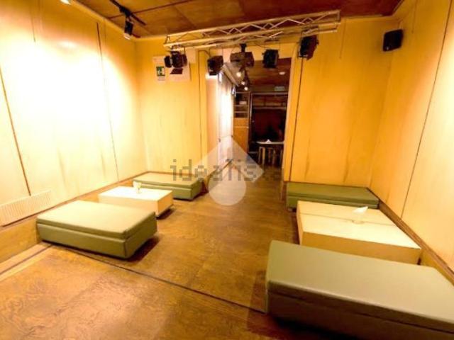 Locale in vendita di 185 m² in Via Monteleone, 32