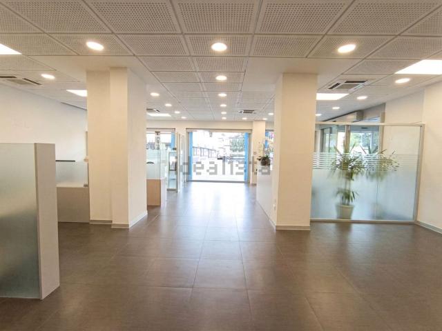 Locale in vendita di 186 m² in Via Gaeta, 21