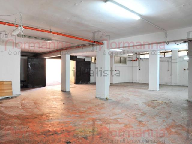 Locale in vendita di 189 m² in Via dell&apos Archeologia