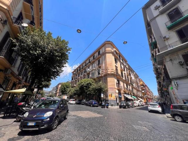Locale in vendita di 18 m² in Via Benedetto Cairoli, 101