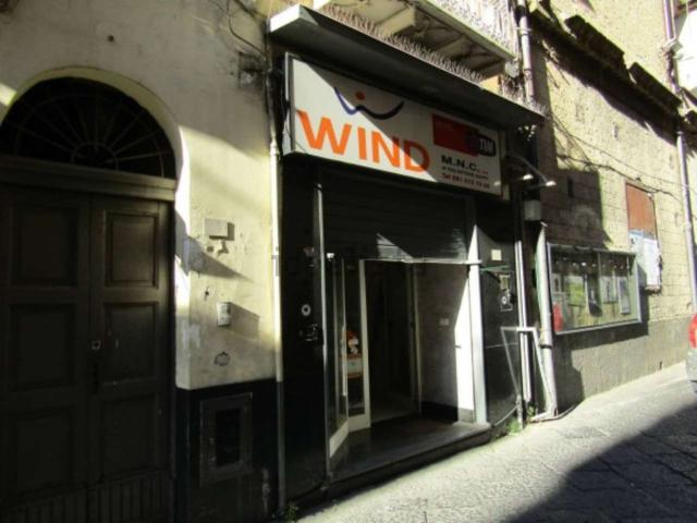 Locale in vendita di 18 m² in Via San Felice, 10