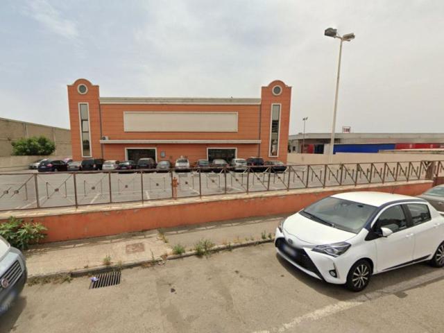 Locale in vendita di 1900 m² in Via della Tecnica, 12