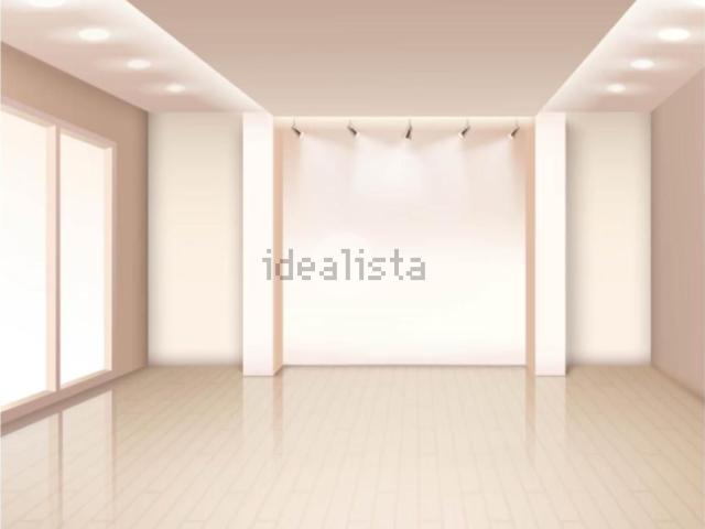 Locale in vendita di 190 m² in Via Giacomo Matteotti