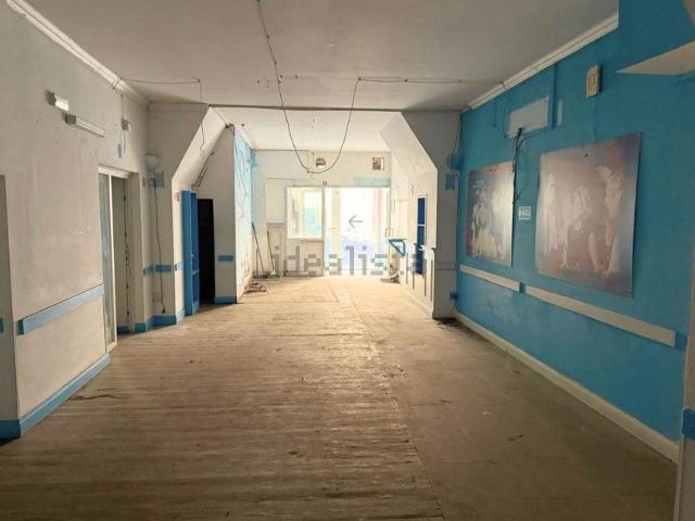Locale in vendita di 190 m² in Via San Gallo
