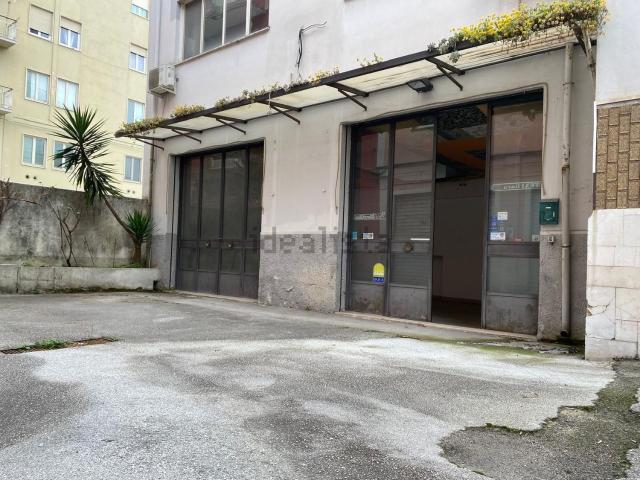 Locale in vendita di 190 m² in Corso Risorgimento