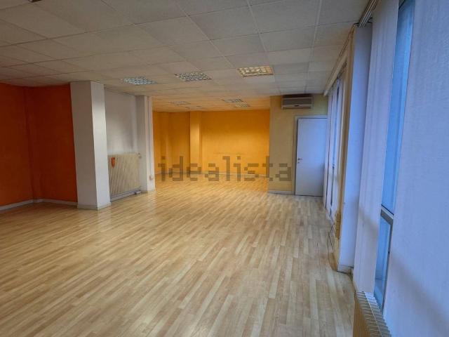 Locale in vendita di 190 m² in Galleria D&apos Alviano Bartolomeo