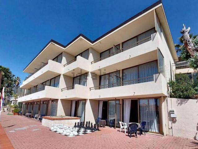 Locale in vendita di 1914 m² in Strada Solaro, 134