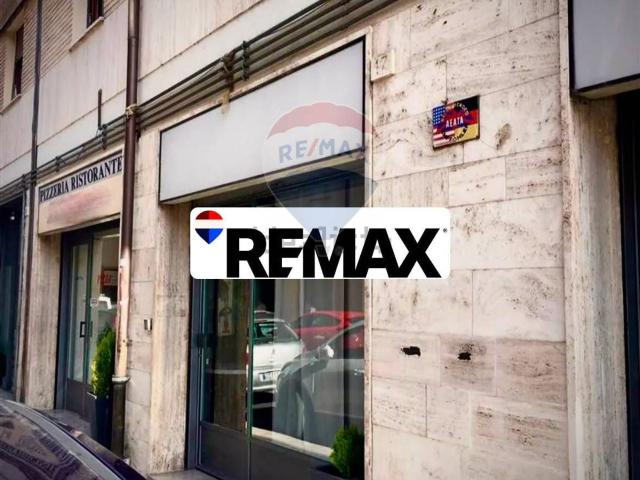 Locale in vendita di 192 m² in Corso Nuovo, 15