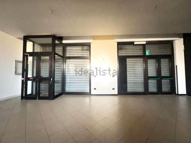 Locale in vendita di 193 m² in Via Carbonia, 1