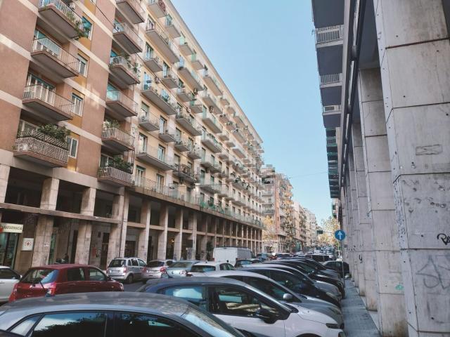 Locale in vendita di 193 m² in Via Gabriele D&apos Annunzio, 179